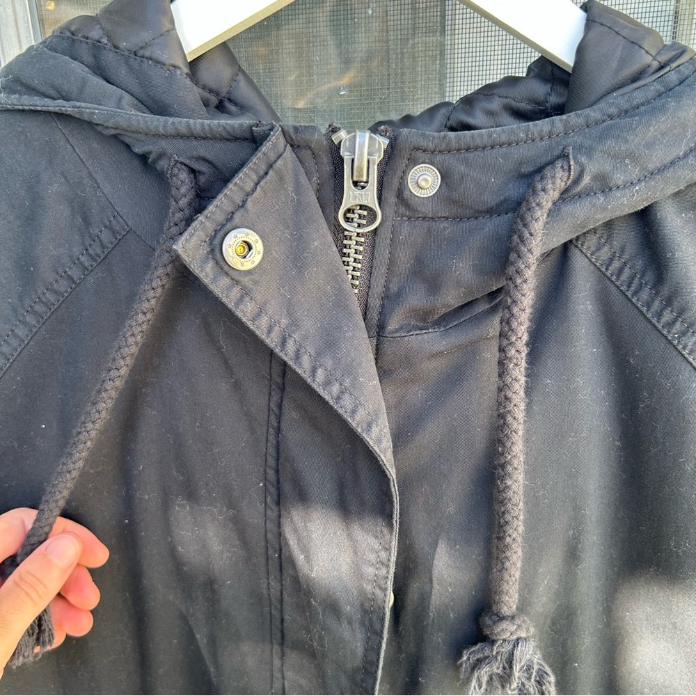 Volcom Black Coat - Picture 2 of 7